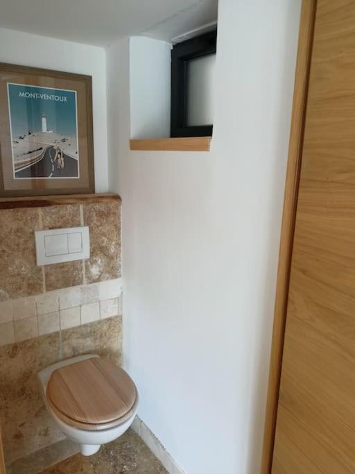 Gite De Charme Avec Jacuzzi Face Au Mont Ventoux Crestet Екстериор снимка